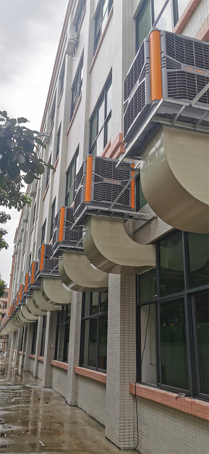 你還在為廠房降溫而煩惱嗎？工業(yè)水冷空調為你解決廠房降溫難題